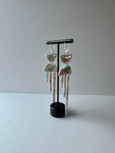 Load image into Gallery viewer, Modern dangle Diamond in the rough (silver)
